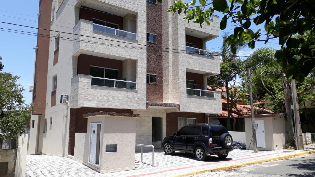 Residencial Aron Weise Apartment Bombinhas Bagian luar foto